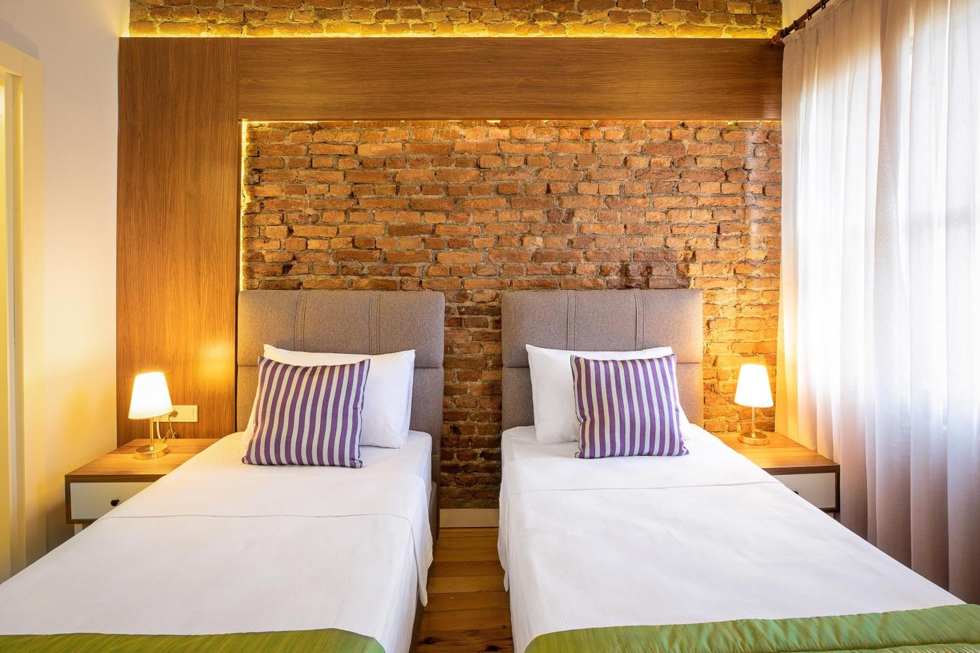 Mono Otel
