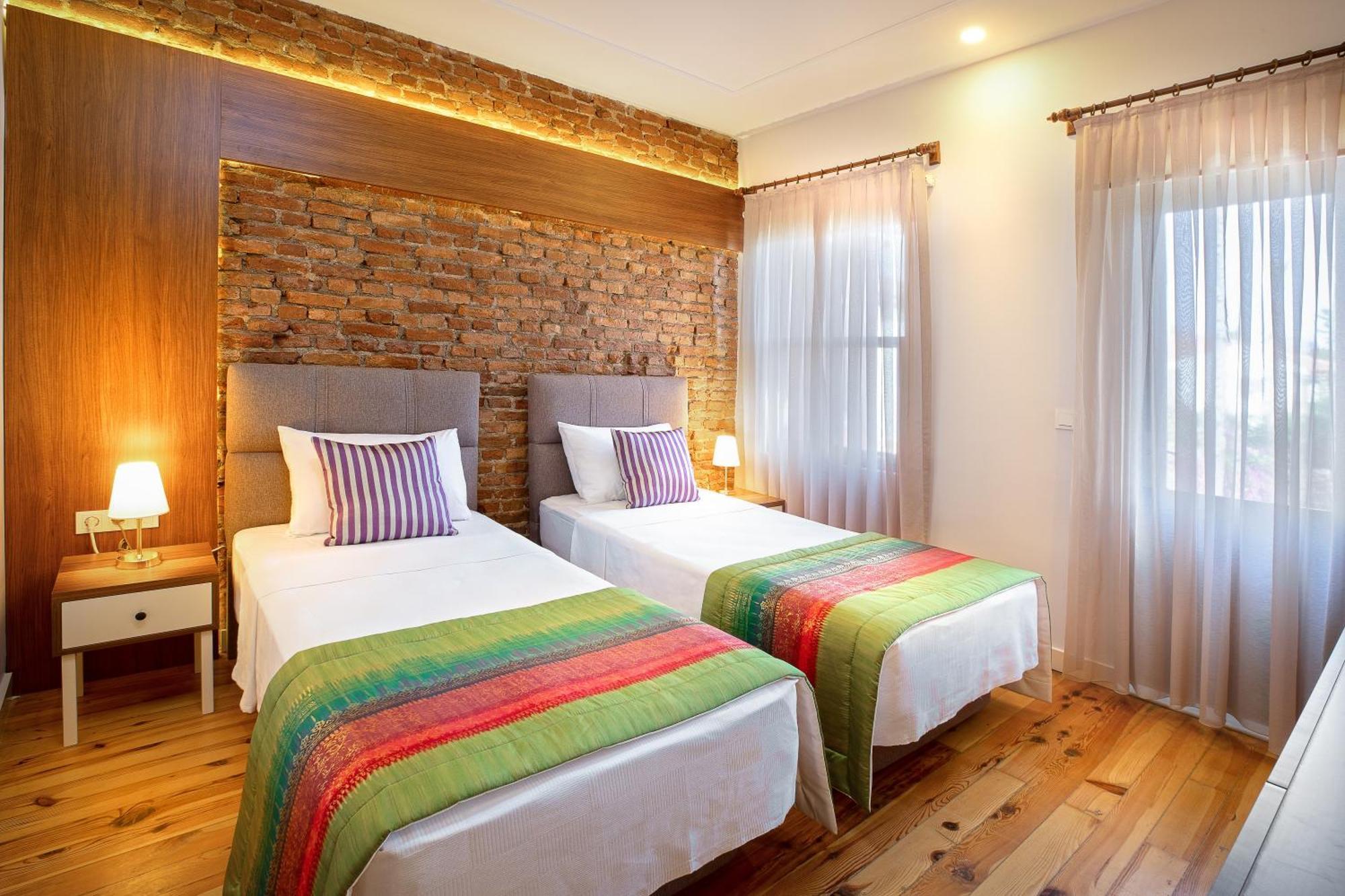 Mono Hotel 3* Antalya
